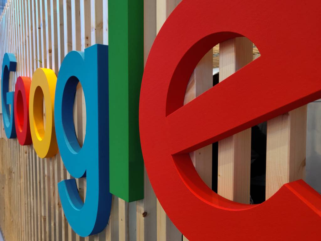 Google contrata estagiários e oferece home office integral