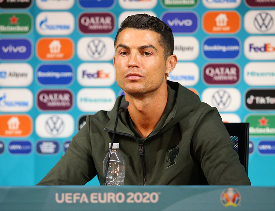Não, Cristiano Ronaldo não fez Coca-Cola perder bilhões. Entenda.