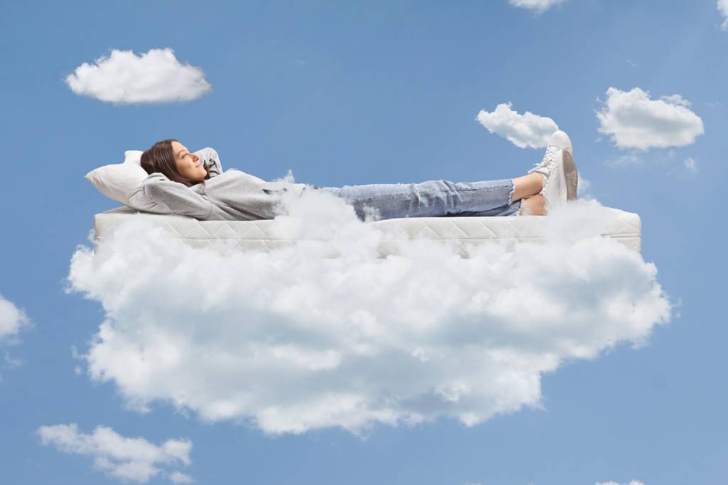 Startup abre vaga para profissional dormir e receber R$ 14 mil