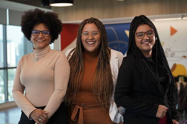 PepsiCo. abre programa de trainee exclusivo para mulheres negras; salário é de R$ 10 mil