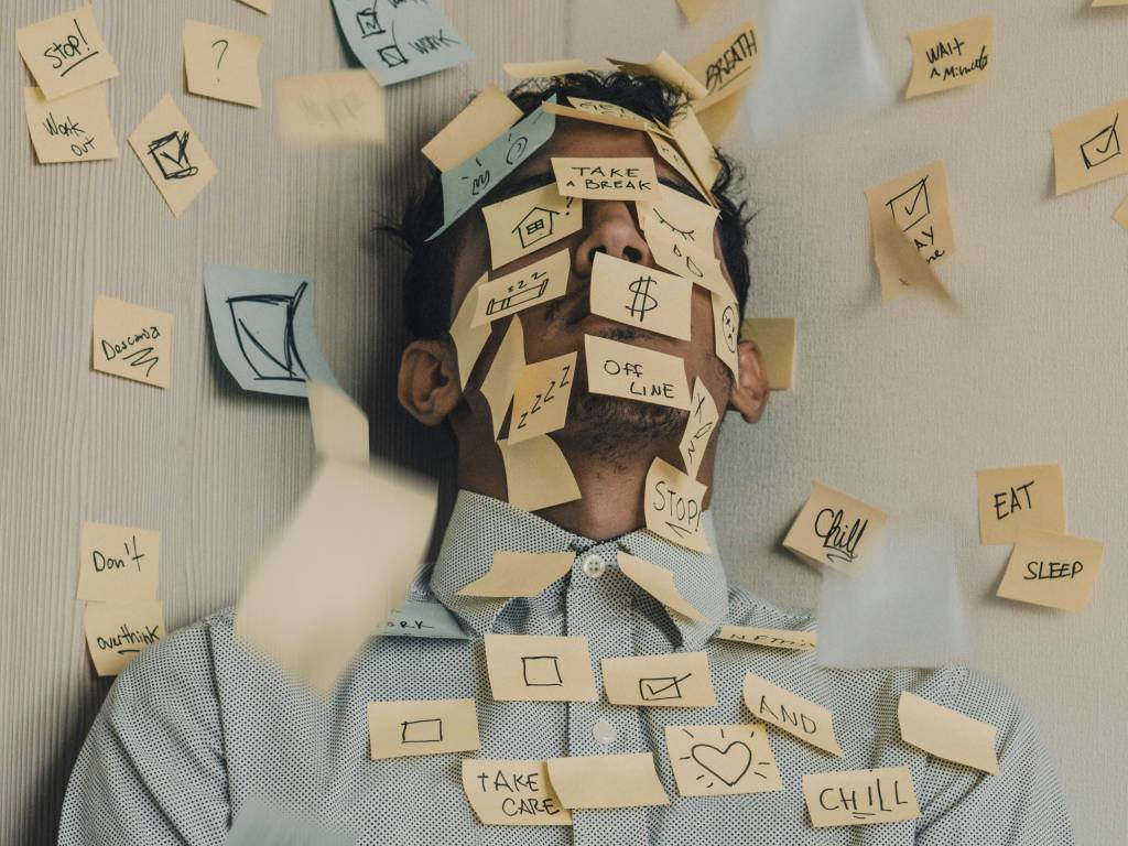 30% dos trabalhadores se sentem desmotivados por causa das finanças