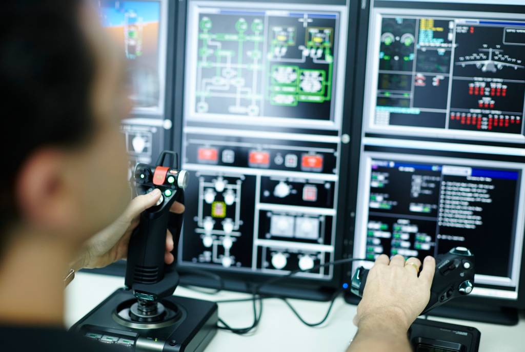 Embraer abre inscrições para especialização online em ciência de dados e software