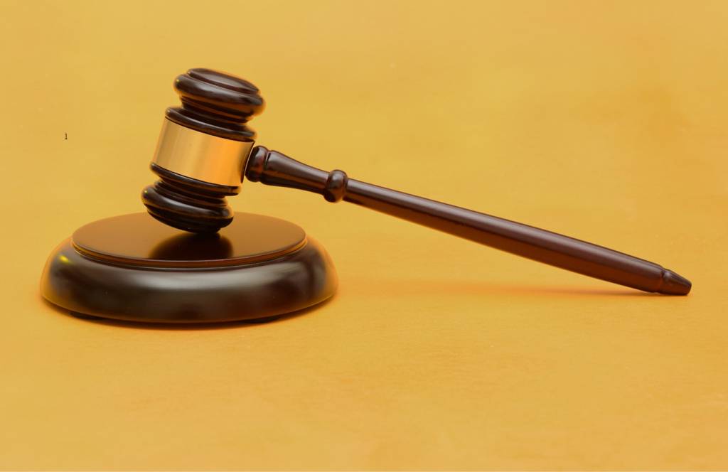 Salários e carreiras quentes: Saiba o que esperar do mercado jurídico em 2025