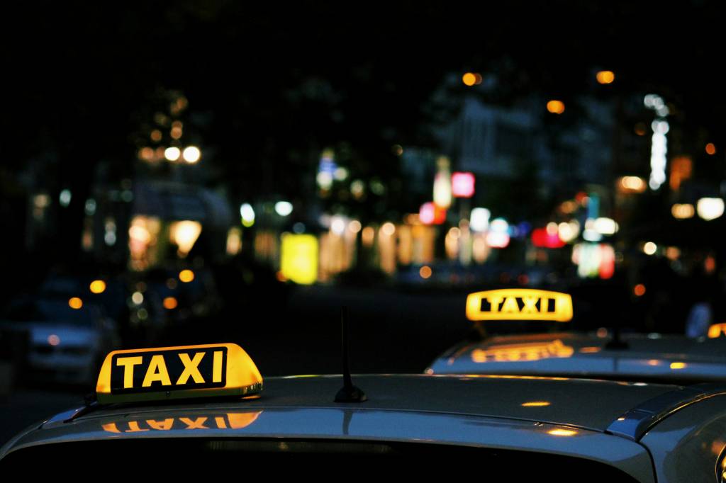Fim da taxa de verificação de taxímetros beneficiará 300 mil taxistas